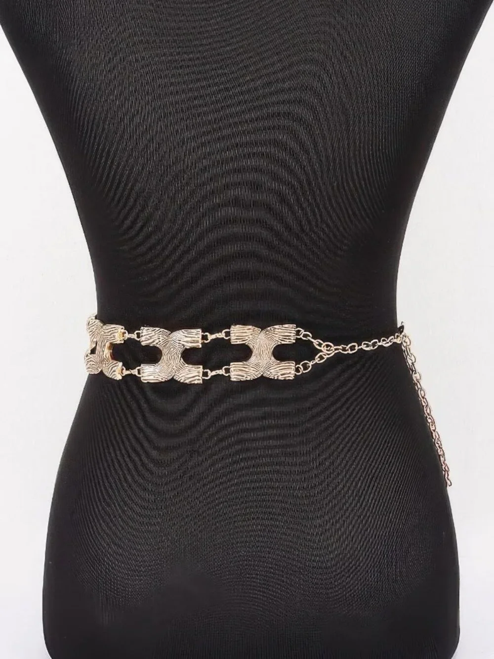 Textured X-link Chain Plus Size Belt